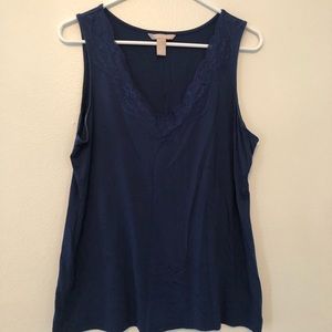 •Banana Republic• navy tank w/ lace trim